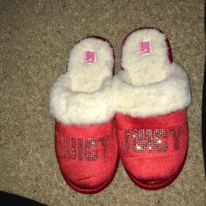 Juicy slippers